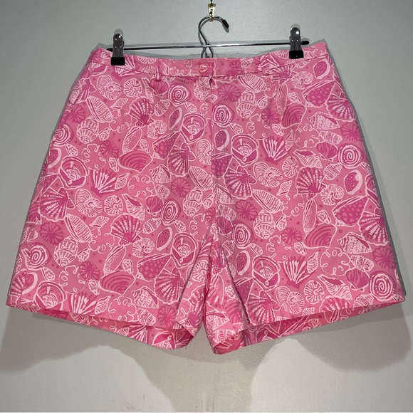Lilly Pulitzer Pants - Lilly Pulitzer Pink Sea Shell Print Stretch Shorts 5” Inseam Size 12